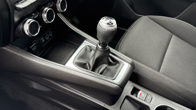 Renault Captur 1.0 TCE 100 Iconic 5dr Petrol Hatchback